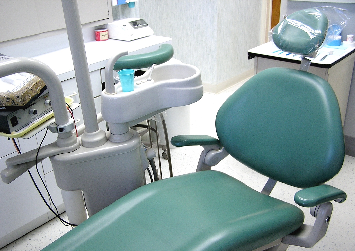 dentist clinic 2
